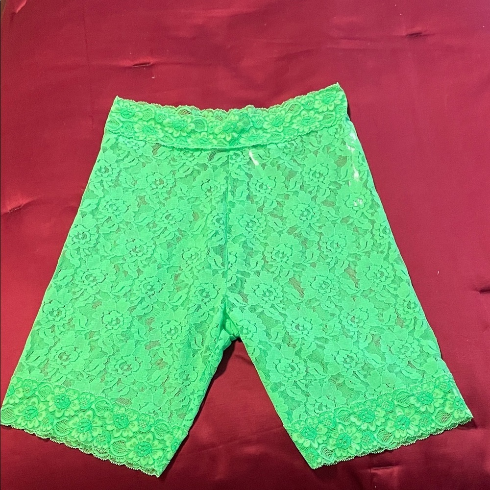 Anthrpologie Green Lace Women Shorts